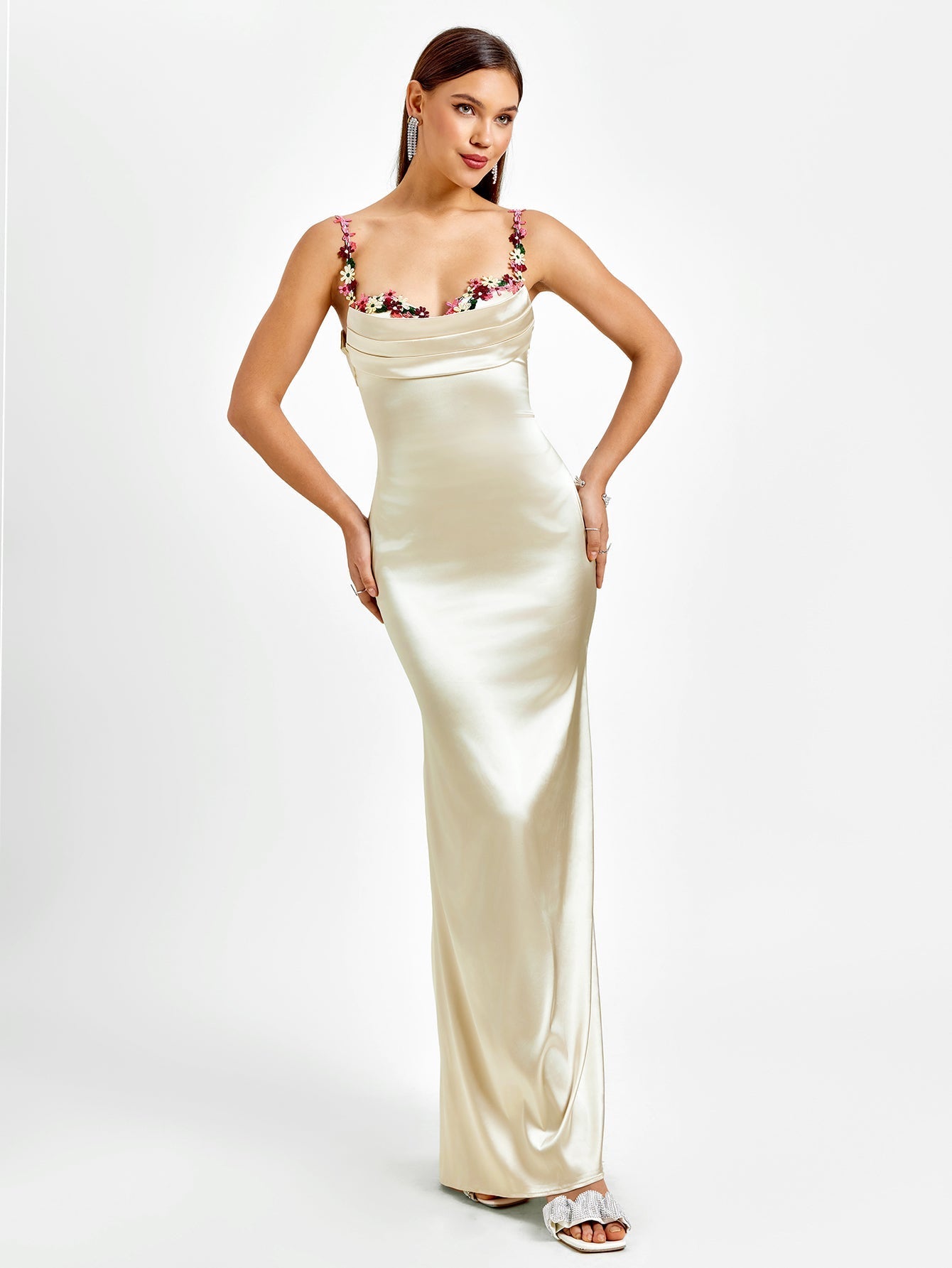 Pixie™ | Robe longue en satin