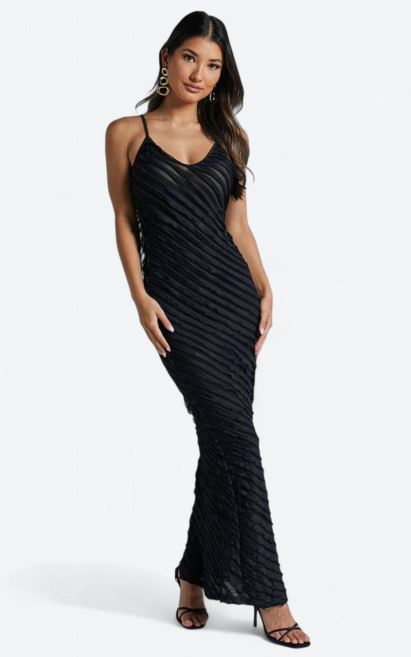 Solvi | Élégante robe noire