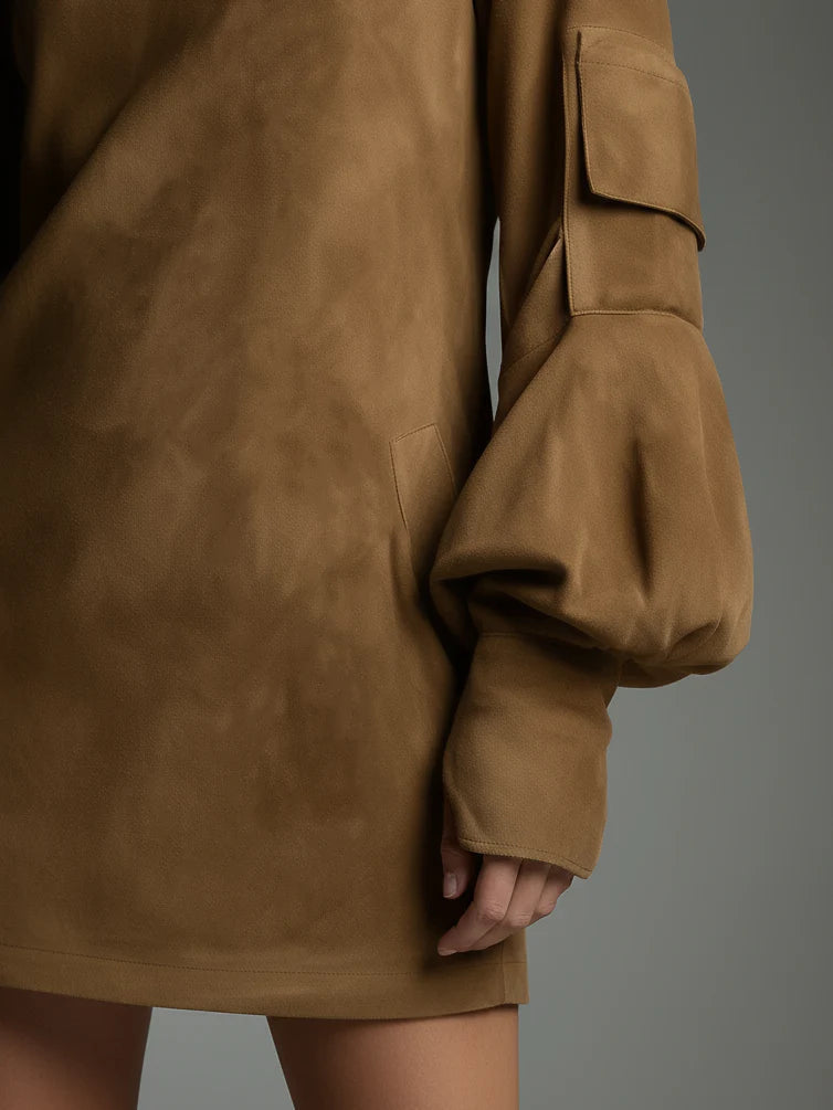 Ariane | Mini-Robe Ample en Suédine à Col Montant