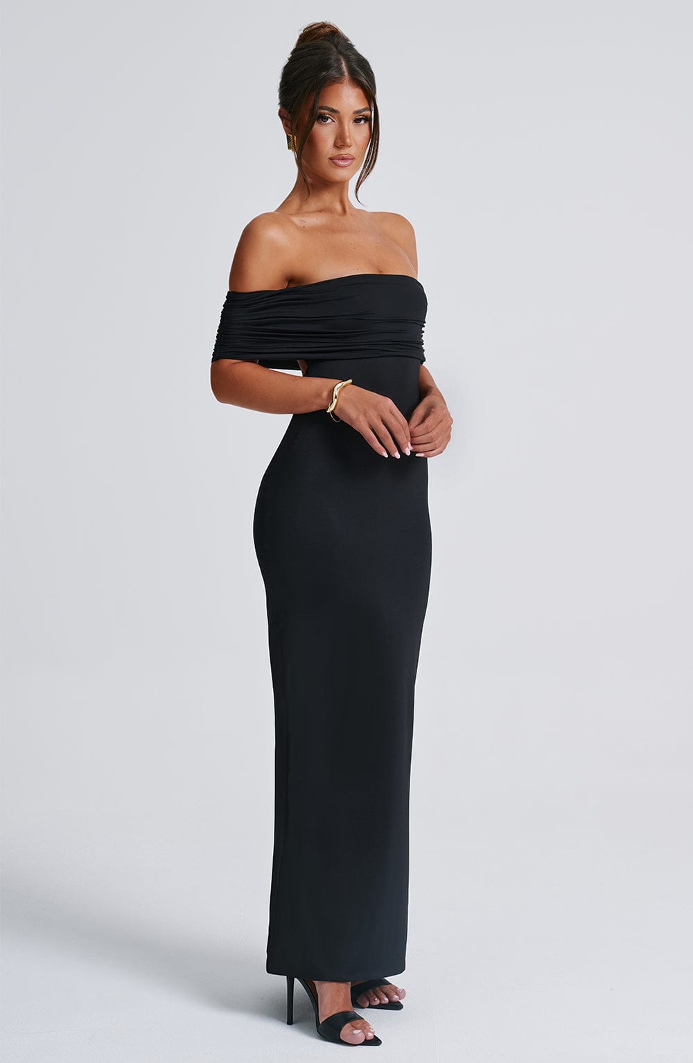 Tindra™ | Robe longue Bardot raffinée