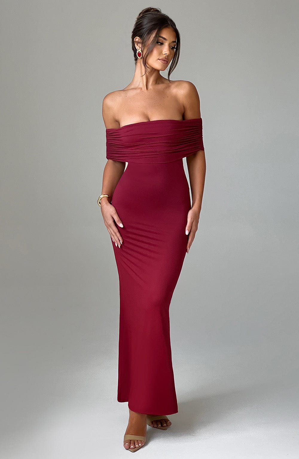 Tindra™ | Robe longue Bardot raffinée
