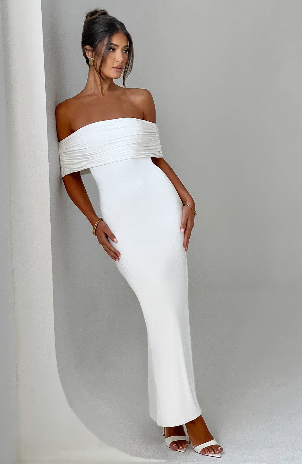 Tindra™ | Robe longue Bardot raffinée